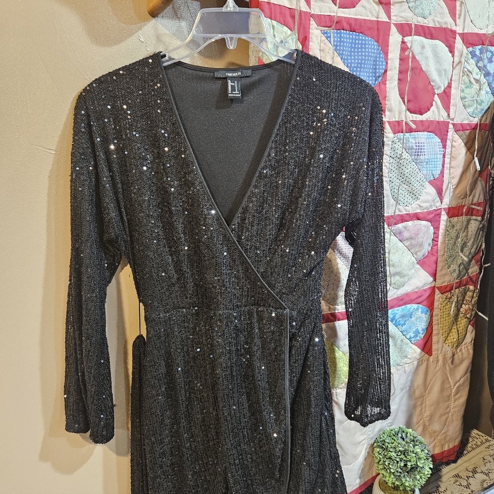 Forever 21 Black Sequin Long Sleeve Dress